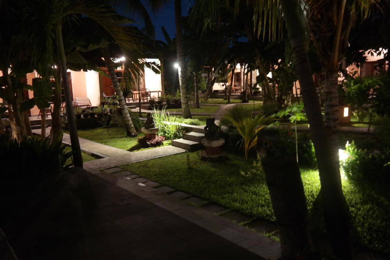1000 Dream Bungalow Lovina Exterior foto